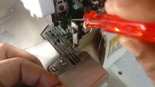 How to insert or change your industrial overlocking machine needle [upl. by Elwood]