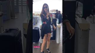 Pretty Kriti Senon spotted at airport trending ytshorts kritisanon [upl. by Gilli]