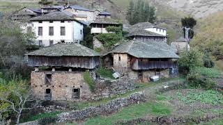 Fuentes de las MontañasVistas aéreasCangas del NarceaAsturias [upl. by Otsuj818]