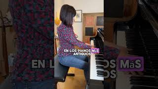 ¿Qué hace el pedal izquierdo 🎹 piano aprendeatocarpiano clasesdepiano [upl. by Alahsal556]