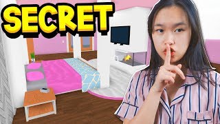 MY SECRET MANSION MAKEOVER REACTION Roblox Bloxburg [upl. by Rellek]