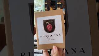 Rusticana Vinoteca en Madrid con productos groumet y arte [upl. by Alyel447]