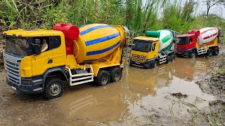 Mobil Truk Molen Beton Mixer Ngecor Jembatan Jatuh Terguling Hino 500 Isuzu Giga Ud Quester [upl. by Ahsilaf417]