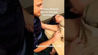 chiropractor sportsmassagetherapist chiropractic betterposture physiotherapy musclerelief doc [upl. by Cheyne]