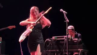 Alice Phoebe Lou wBand “Dirty Mouth” live at Brooklyn Steel Brooklyn NY 111024 [upl. by Anirdnajela]