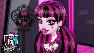 Conoce a Draculaura  Monster High [upl. by Sucramaj]