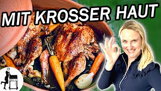 Hähnchen im Römertopf  Klassisches Rezept  Die Frau am Grill [upl. by Yardna]