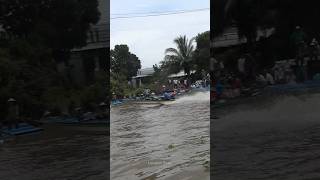 2stroke longtail boat racing [upl. by Redan]