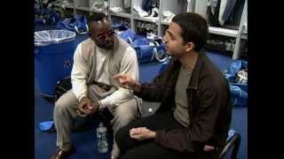 Emmitt Smith Card trick Street Magic  David Blaine [upl. by Jaime]