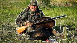 MUZZLELOADER SHOTGUN Turkey Hunt How to Load a Muzzleloader Shotgun [upl. by Nomyt180]