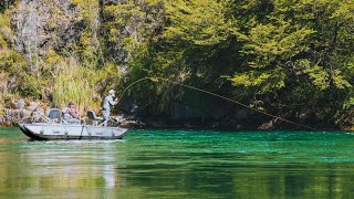 Yelcho Chile FlyfishingTour pescando “El límite” del Río Futaleufu junto a Matapiojo Lodge T15 E5 [upl. by Ellehcer]