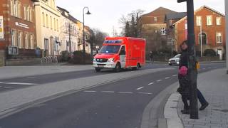 PKW fährt über rote AmpelRTW1 FEUERWEHR IBBENBÜREN [upl. by Acisej]