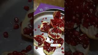 Easy pomegranate cutting ❤️shortvideo fruitsubscribe🙏🙏🙏 supportmychannel 🙏🙏🙏 [upl. by Ardisi726]