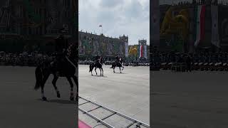 De sable y a Caballo Cadetes de Caballería del Heroico Colegio Militar desfile 16 de septiembre 2024 [upl. by Labannah818]