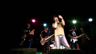 Inuman Na  Parokya Ni Edgar Live  12 Monkeys El Pueblo [upl. by Daryl]