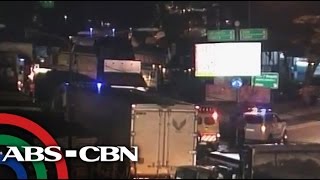 Motorists commuters stuck in NLEX traffic for hours [upl. by Ibok]