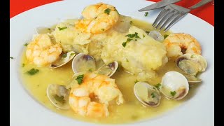 RAPE EN SALSA ESPAÑOLA con gambas y almejasfácil de hacer y delicioso [upl. by Anitnelav]