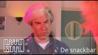 Jopie wil een diepgaand gesprek voeren met Leon  Draadstaal [upl. by Randie985]