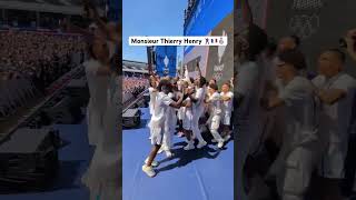 Thierry Henry célèbre la médaille d’argent des Bleuets  🇫🇷🕺🥈 ​⁠Olympics [upl. by Maurise]