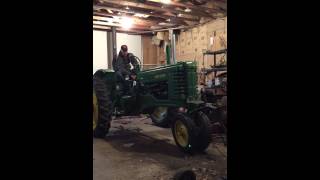 51 John Deere B straight pipe cold start [upl. by Youngran576]