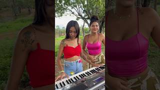 O que vcs acharam da minha amiga lennyvaqueira  musica railenashow viral forró [upl. by Manara]