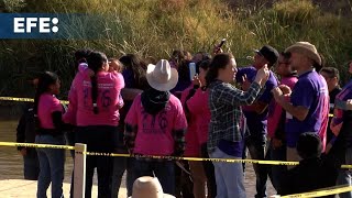 Cientos de familias se reúnen en el evento Abrazos no muros en la frontera de México y EEUU [upl. by Htaek515]