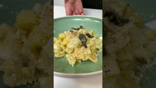 Farfalle rigate con verza patate e taleggio pasta [upl. by Atnoek]