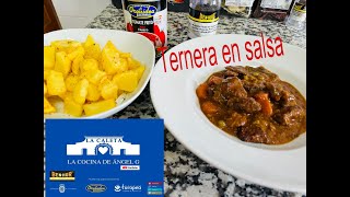 Ternera en salsa de almendras y vino de jumilla con patatas [upl. by Perrin415]