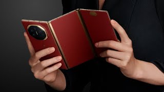 The Most Mental Foldable Yet  Huawei Mate XT Ultimate Design  TSW213 [upl. by Alexa]