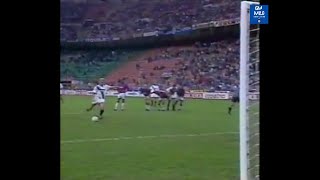 199495 32 And Coppa UEFA  15091994 INTERAston Villa 10 BergkampR Gol Eurosport UK [upl. by Niliram198]