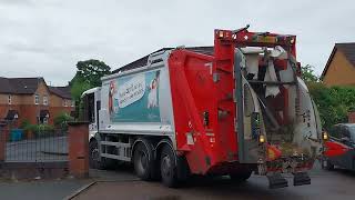 Manchester City Council Biffa Mercedes olympus econic emptying green Garden and food waste bins [upl. by Anelrats876]