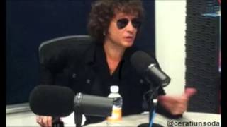 Bunbury habla sobre atentados terroristas y su disco Unplugged en W Radio [upl. by Bertram]