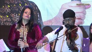 Aate jaate Hanste Gaate Live performance by Maestro Uttam Singh amp Rupa Chak Film Maine Pyar Kiya [upl. by Noreik928]