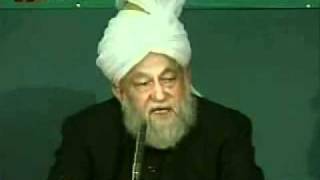 Ahmadiyya Khalifa about difference between Ahmadiyya and other sects [upl. by Tnecillim]