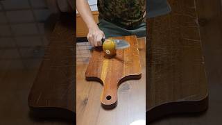 Daiso Santoku Knife vs Kiwi Fruit 大創万能包丁切奇異果 daiso ダイソー 100均 包丁 sharpening 磨刀 大創 菜刀 kiwi [upl. by Byers]