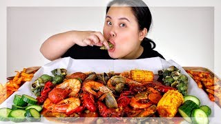 MUKBANG SEAFOOD BOIL 먹방 EATING SHOW GIANT SHRIMP  MUSSELS  CRAWFISH  SNAILS ESCARGOT [upl. by Yllaw304]