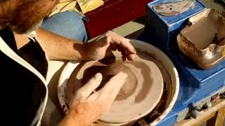 SIMON LEACH POTTERY  Tips on how to center clay on the potters wheel   April 27 13 [upl. by Cirenoj]