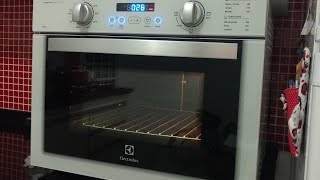 Forno Elétrico Electrolux FB54T [upl. by Thenna]