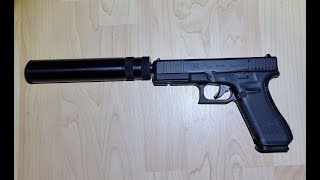 Glock 17 Gen5 9mm PAK mit Schalldämpfer im Zimmer [upl. by Eniluj323]