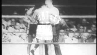 Boxing Walcott vs Charles 1951  Film 94275 [upl. by Siaht658]