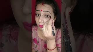 Eye Liner Lagane ka sabse Aasan tarika  Easy way to apply Linershorts  wing eyeliner hackshorts [upl. by Anaul]