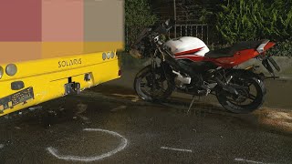 Gossau SG Motorrad prallt in Postauto [upl. by Agnola782]