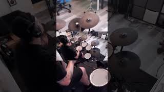 Shredding some soilwork 🤘🥁🤘w wheregiantsoncestood [upl. by Ayotnahs]