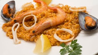 Receta de paella de marisco  Karlos Arguiñano [upl. by Fin65]