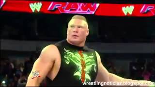 Promo en Español Latino del regreso de Triple H a WWE Raw para confrontar a Brock Lesnar [upl. by Imoin]