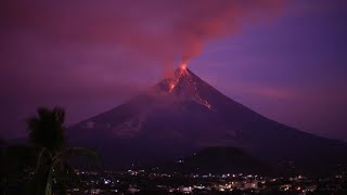 Philippines Timelapse of Mayon volcano erupting during sunrise [upl. by Palmira]