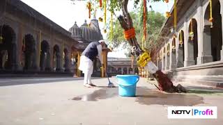 PM Modi Takes Part In Swachhata Abhiyan At Nashik Temple  PM Modi In Nashik Today [upl. by Nyrrat]