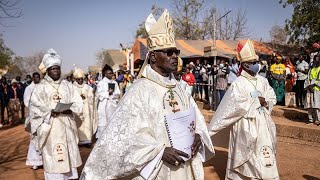 Burkina Faso  des milliers de pèlerins catholiques réunis à Yagma [upl. by Jemimah]