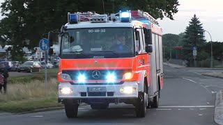 Starkes Unwetter über Kaltenkirchen Einsatzfahrten Freiwillige Feuerwehr Norderstedt [upl. by Yorke]