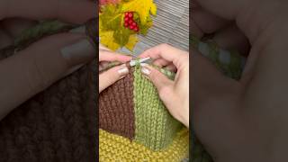 Intarsia knitting for beginners  Intarsia knitting with multiple colors [upl. by Nobell470]